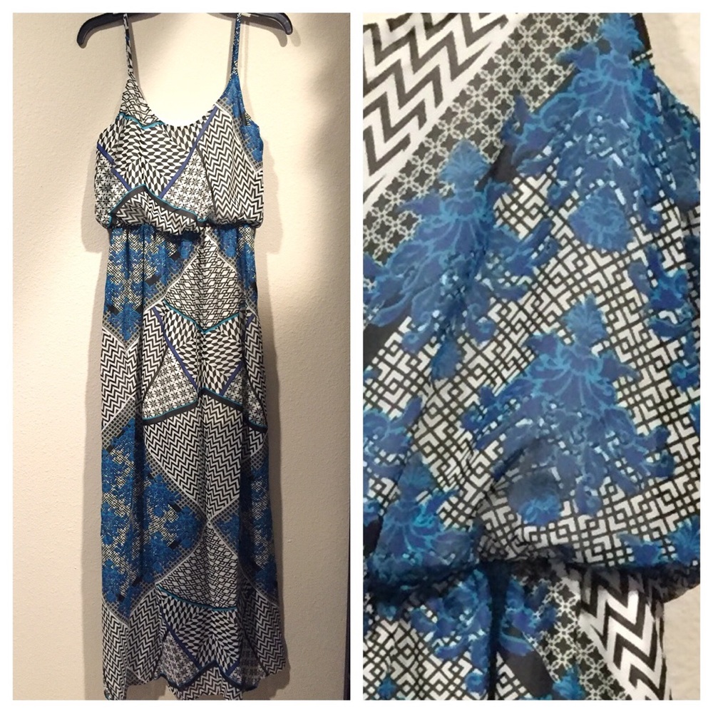 Maxi dress with damask print and elastic waist
